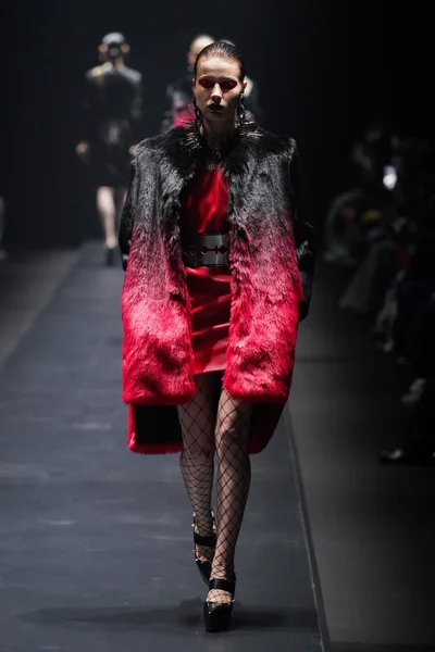 Look 8